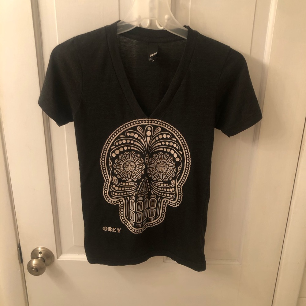 Dark grey v-neck